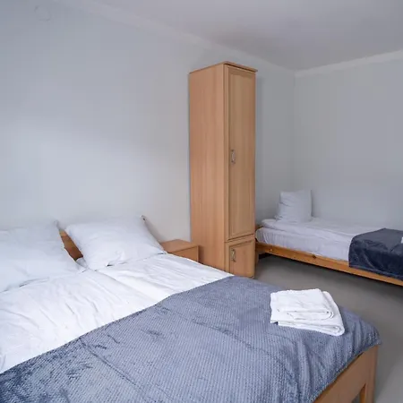 Apartment Vacationclub - 1 & 2